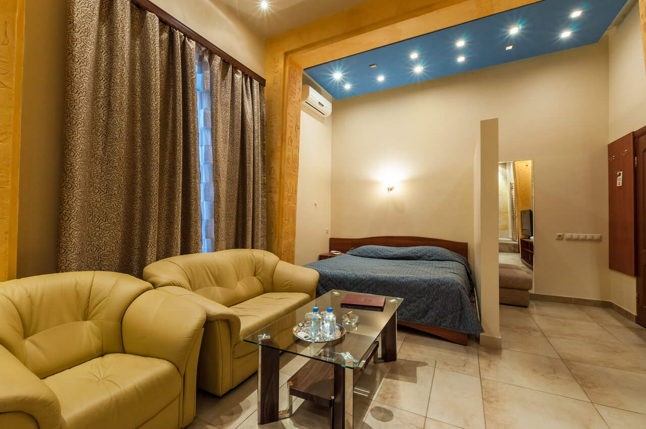 Гостиница Крон Отель Москва-90